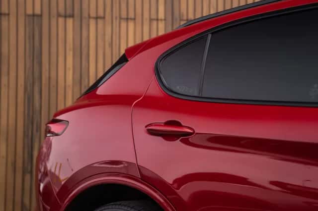 Alfa Romeo Stelvio (2020) thumbnail 17