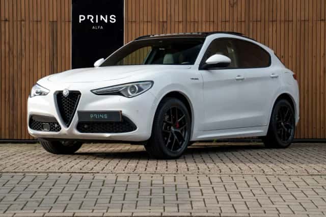 Alfa Romeo Stelvio (2021)
