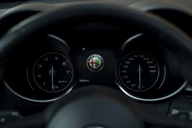 Alfa Romeo Stelvio (2021) thumbnail 28