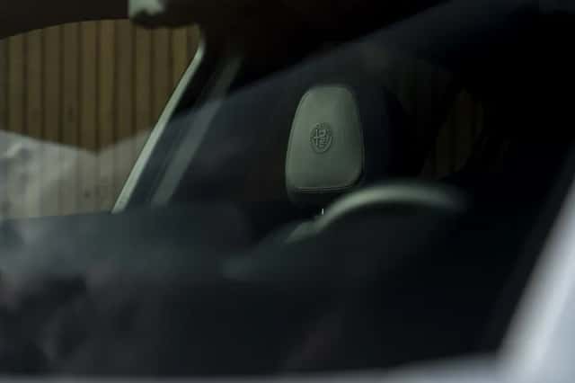 Alfa Romeo Stelvio (2021) thumbnail 10