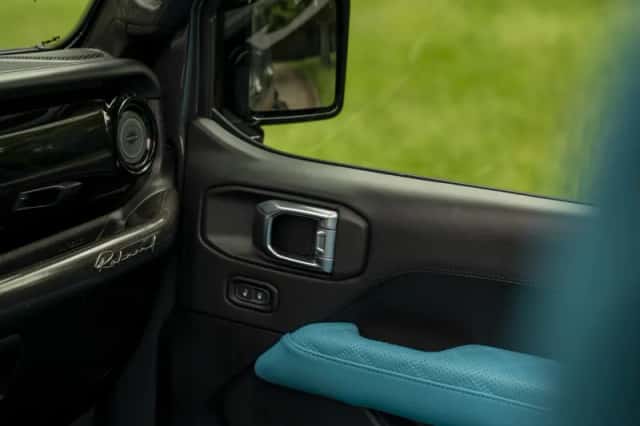 Jeep Wrangler (2022) thumbnail 47