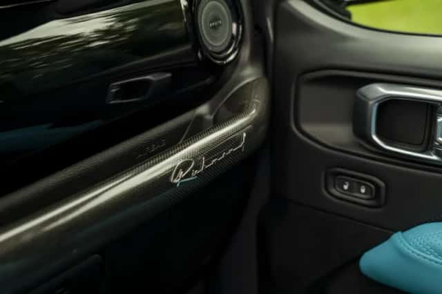 Jeep Wrangler (2022) thumbnail 49