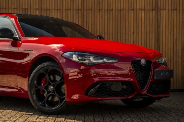 Alfa Romeo Giulia (2023) thumbnail 17