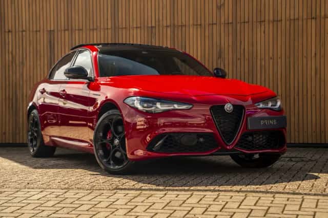 Alfa Romeo Giulia (2023) thumbnail 3