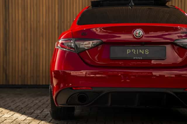 Alfa Romeo Giulia (2023) thumbnail 21