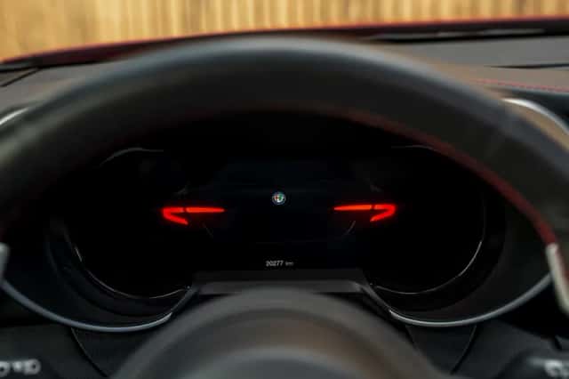 Alfa Romeo Giulia (2023) thumbnail 23