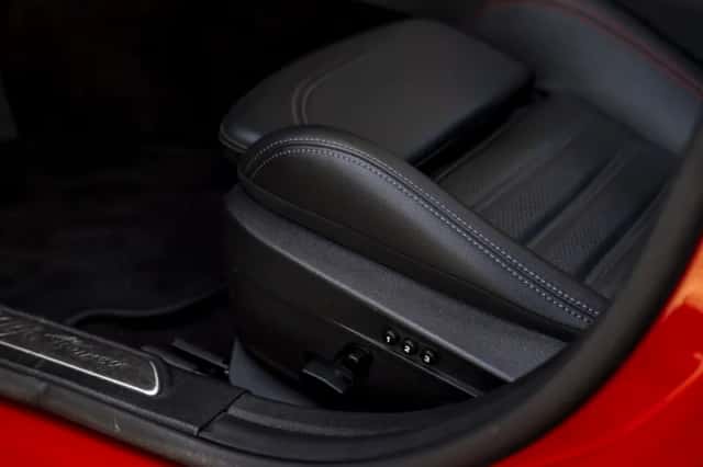 Alfa Romeo Giulia (2023) thumbnail 24