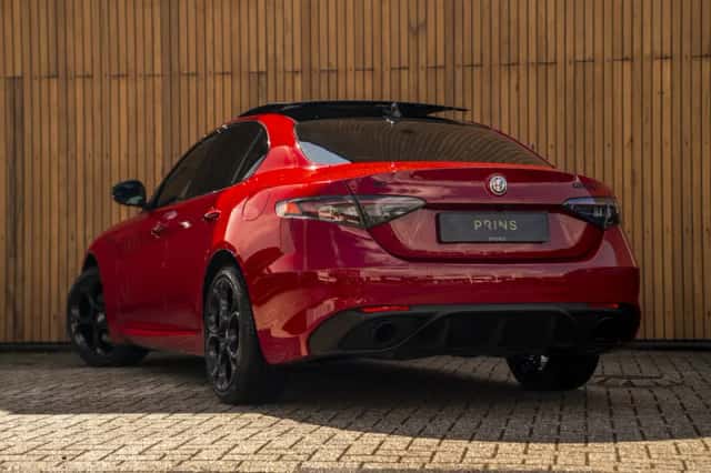 Alfa Romeo Giulia (2023) thumbnail 6