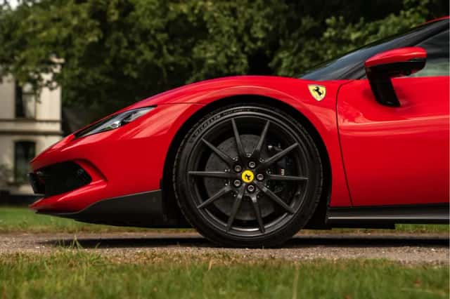 Ferrari 296 GTB (2024) thumbnail 15