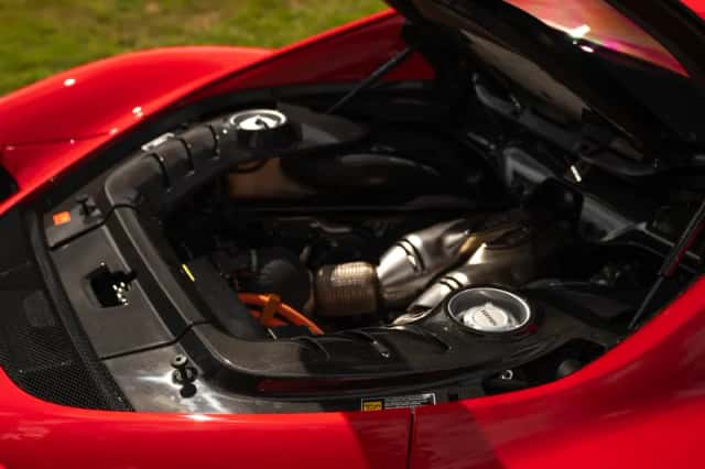 Ferrari 296 GTB (2024) thumbnail 37