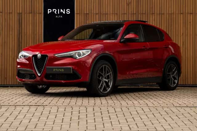 Alfa Romeo Stelvio (2018)