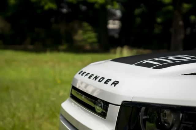 Land Rover Defender (2022) thumbnail 21