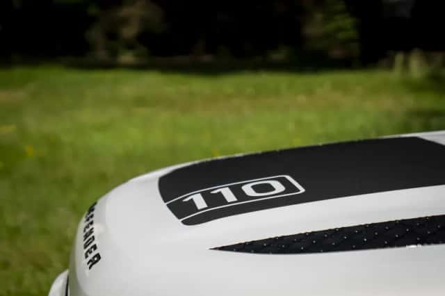 Land Rover Defender (2022) thumbnail 32