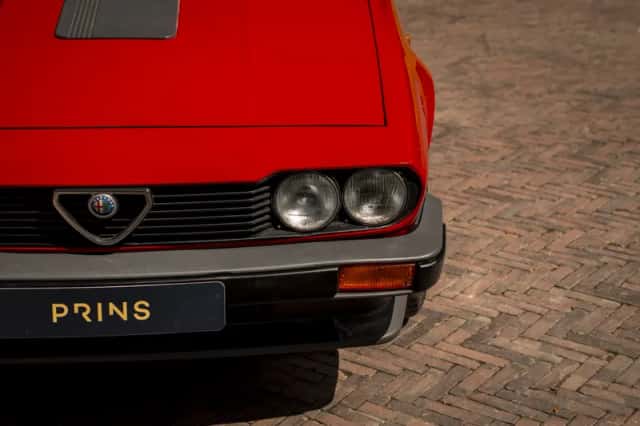 Alfa Romeo GTV (1981) thumbnail 20