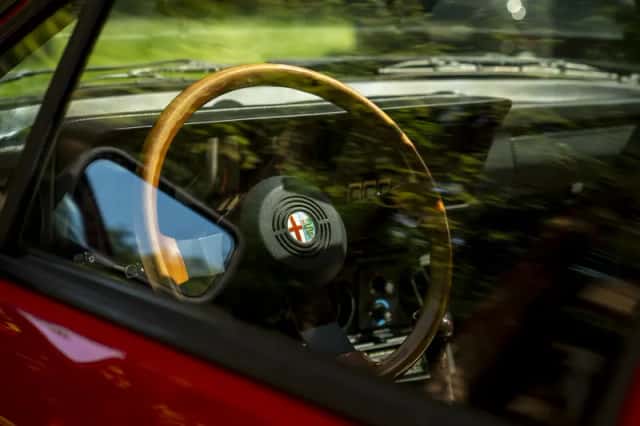 Alfa Romeo GTV (1981) thumbnail 37