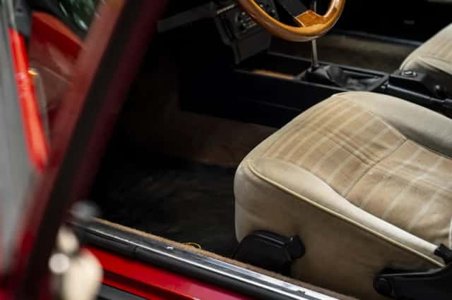 Alfa Romeo GTV (1981) thumbnail 39