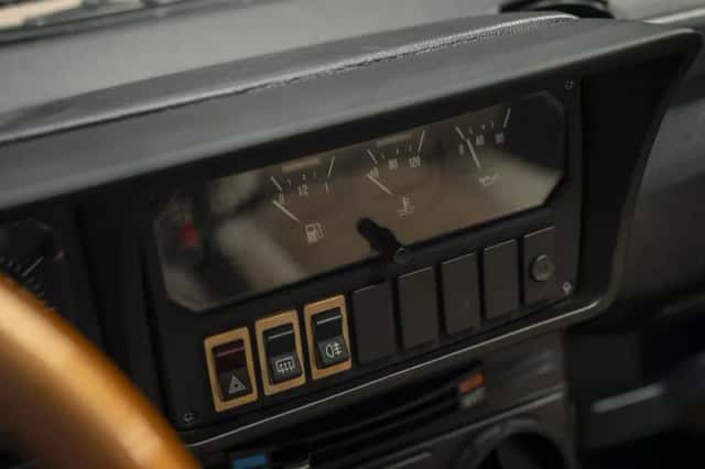 Alfa Romeo GTV (1981) thumbnail 56