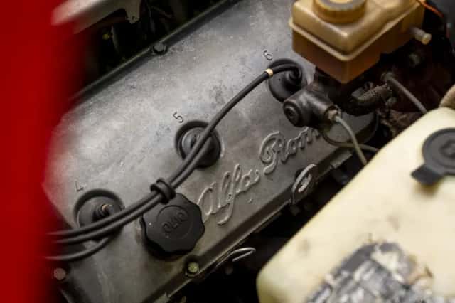 Alfa Romeo GTV (1981) thumbnail 66