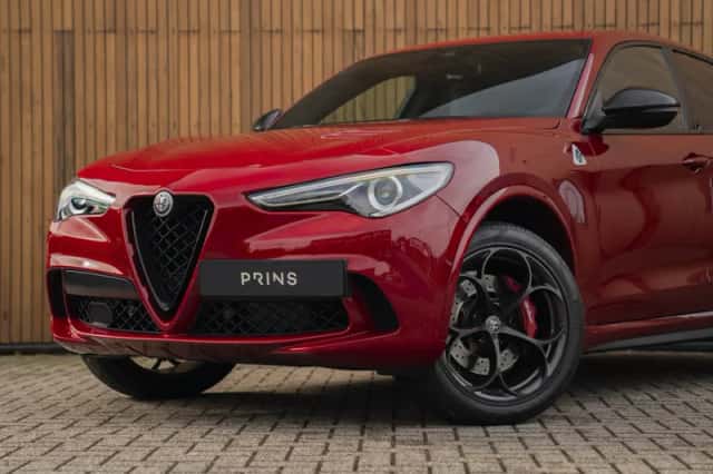 Alfa Romeo Stelvio (2021) thumbnail 15