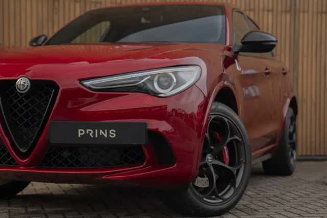Alfa Romeo Stelvio (2021) thumbnail 17