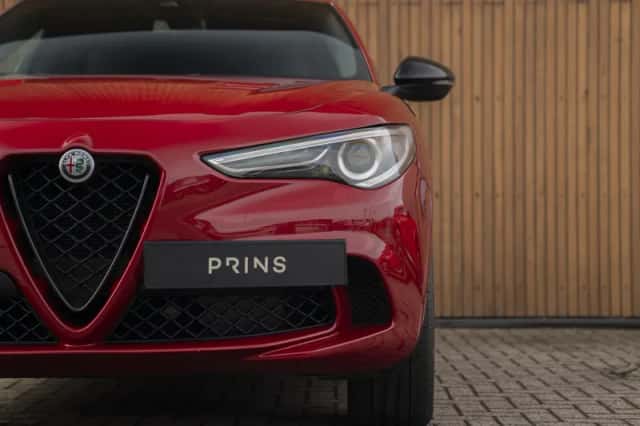 Alfa Romeo Stelvio (2021) thumbnail 21