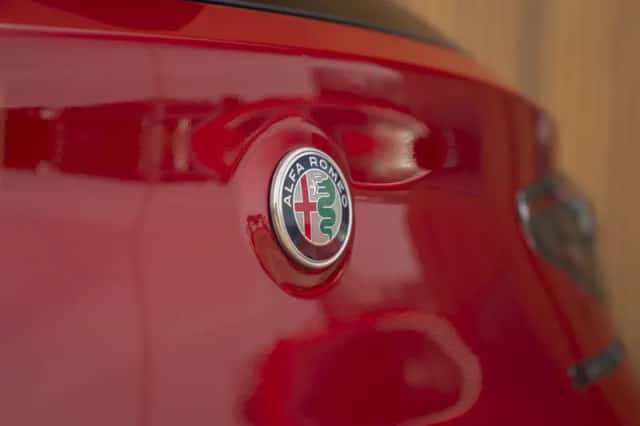 Alfa Romeo Stelvio (2021) thumbnail 30
