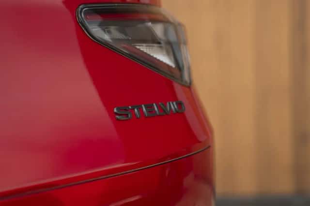 Alfa Romeo Stelvio (2021) thumbnail 31