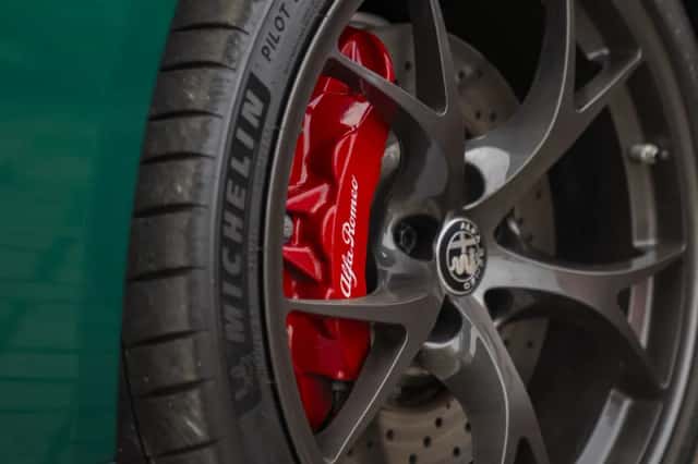 Alfa Romeo Giulia (2024) thumbnail 23