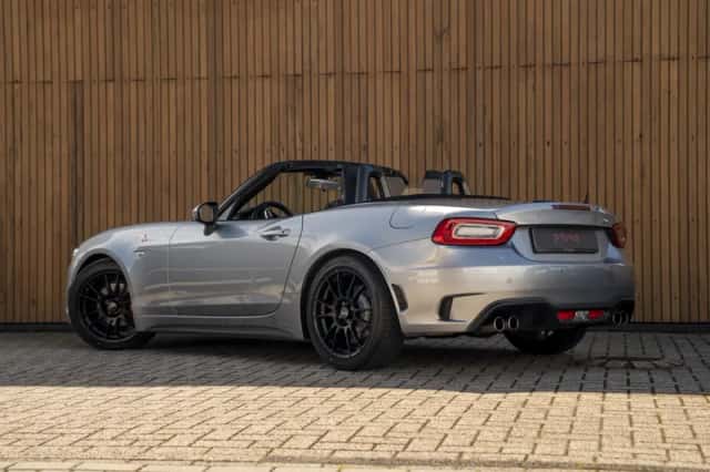 Abarth 124 Spider (2018) thumbnail 4
