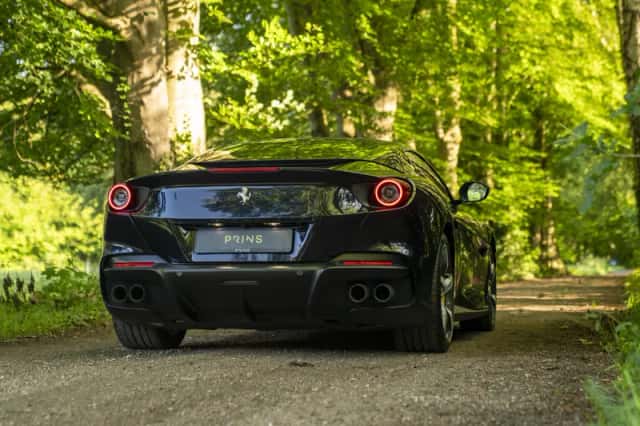 Ferrari Portofino M (2023) thumbnail 6