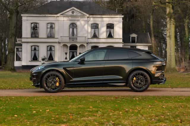 Aston Martin DBX (2025) thumbnail 1