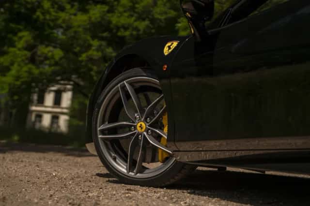 Ferrari 488 (2018) thumbnail 6