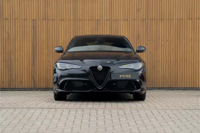 Alfa Romeo Giulia (2023) thumbnail 2