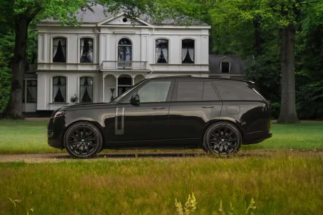 Land Rover Range Rover (2024) thumbnail 1