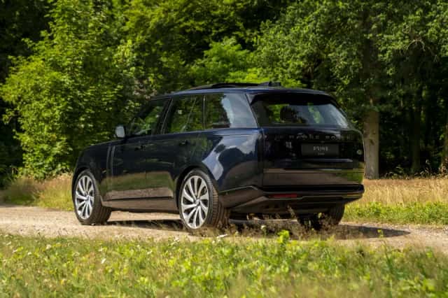 Land Rover Range Rover (2022) thumbnail 4
