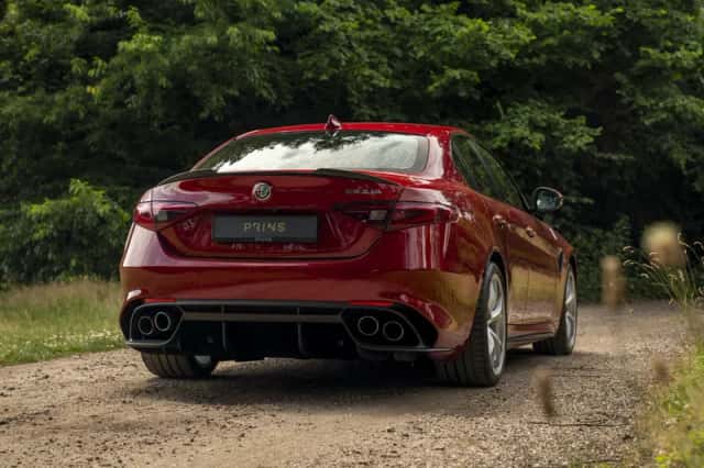 Alfa Romeo Giulia (2017) thumbnail 6
