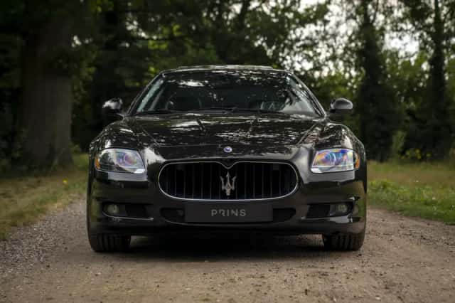 Maserati Quattroporte (2010) thumbnail 2
