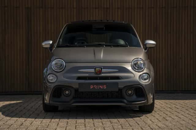 Abarth 595 (2022) thumbnail 2