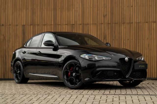 Alfa Romeo Giulia (2023) thumbnail 3
