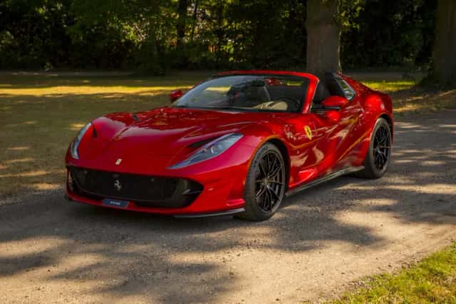 Ferrari 812 GTS (2024) thumbnail 3