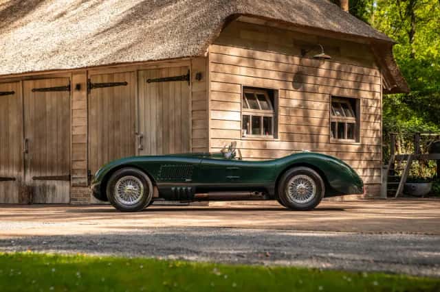 Jaguar C-Type (1967) thumbnail 4