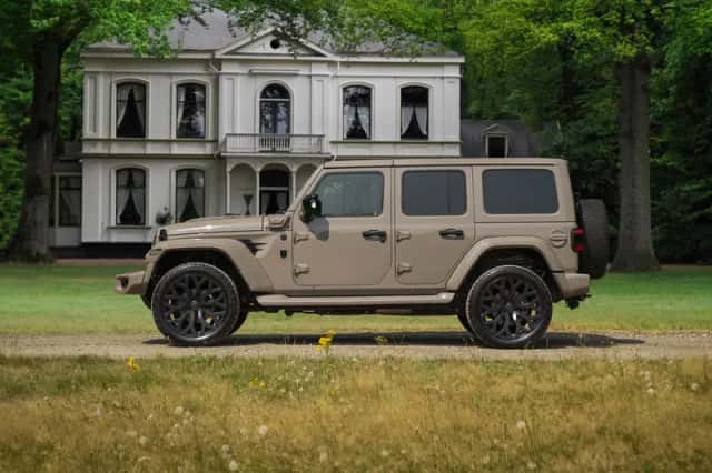 Jeep Wrangler (2021) thumbnail 1