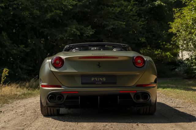 Ferrari California (2016) thumbnail 5