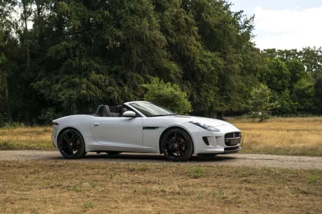 Jaguar F-Type (2014) thumbnail 3