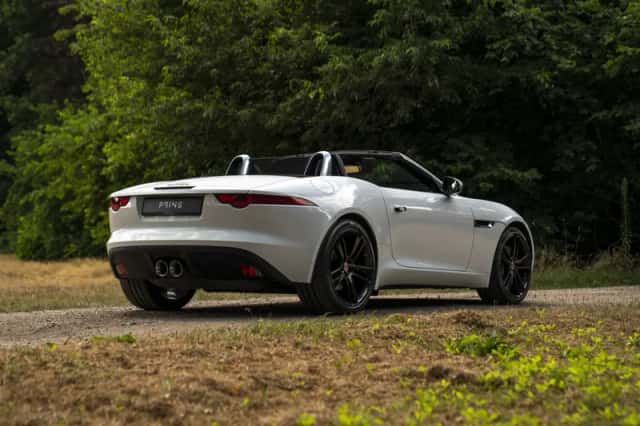 Jaguar F-Type (2014) thumbnail 4