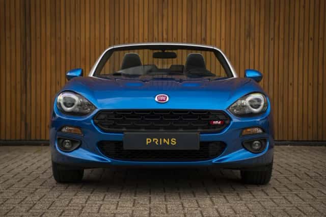 Fiat 124 Spider (2016) thumbnail 2
