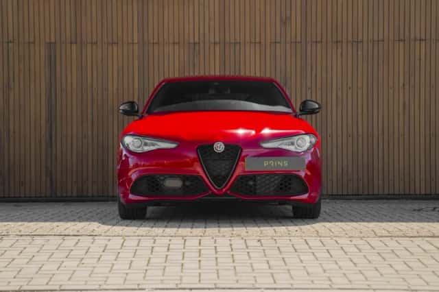 Alfa Romeo Giulia (2022) thumbnail 2