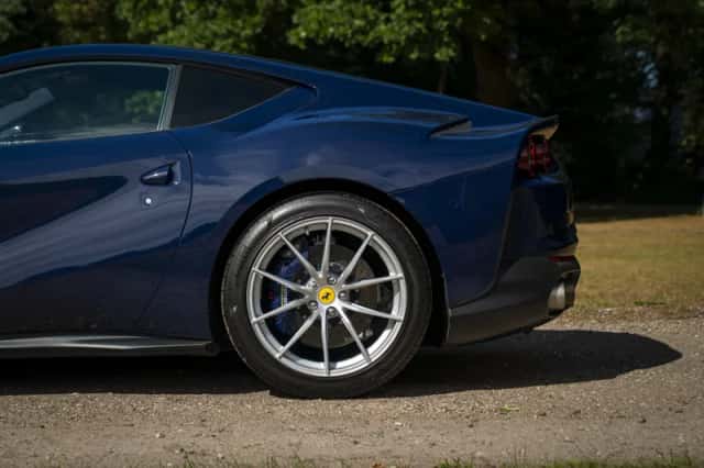 Ferrari 812 (2019) thumbnail 6