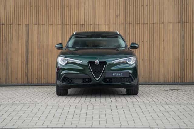 Alfa Romeo Stelvio (2020) thumbnail 2