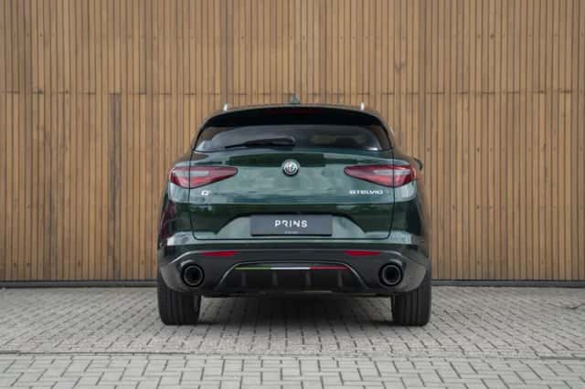 Alfa Romeo Stelvio (2020) thumbnail 5